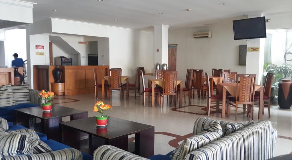 Hotel Caravan Tanah Abang Dżakarta Zewnętrze zdjęcie